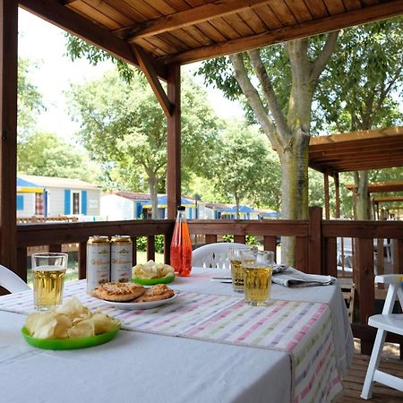 Happy Camp Mobile Homes In Camping Village Rosapineta Розолина-Маре Экстерьер фото